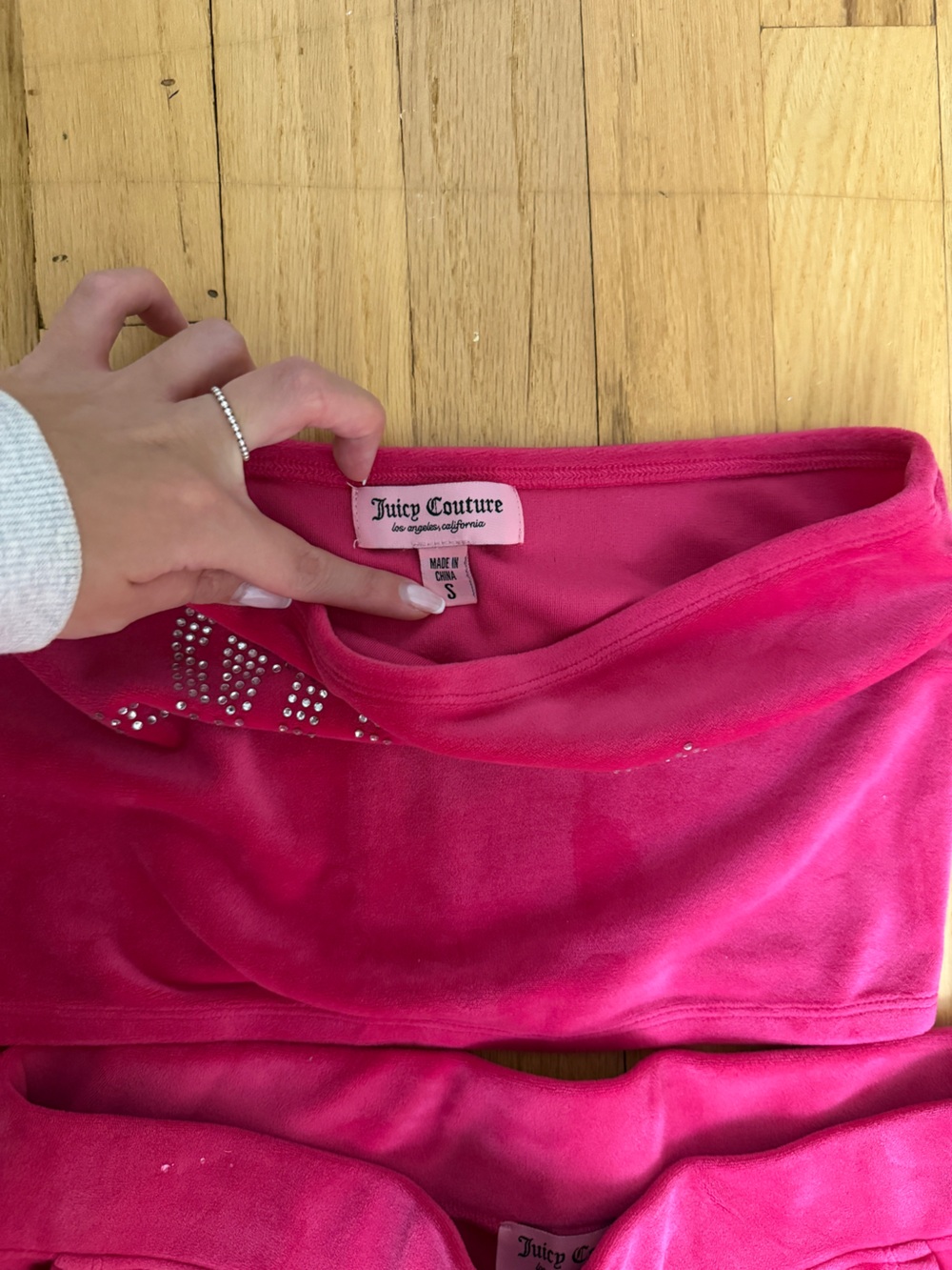 Juicy Couture Girls' Hot Pink Velour Set - Picture 4 of 4